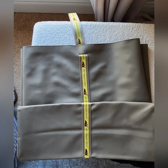 Louis Vuitton Cup Gray Tote with Yellow Strap (2 Piece) - Authencity Cert Incl. - Picture 11 of 16